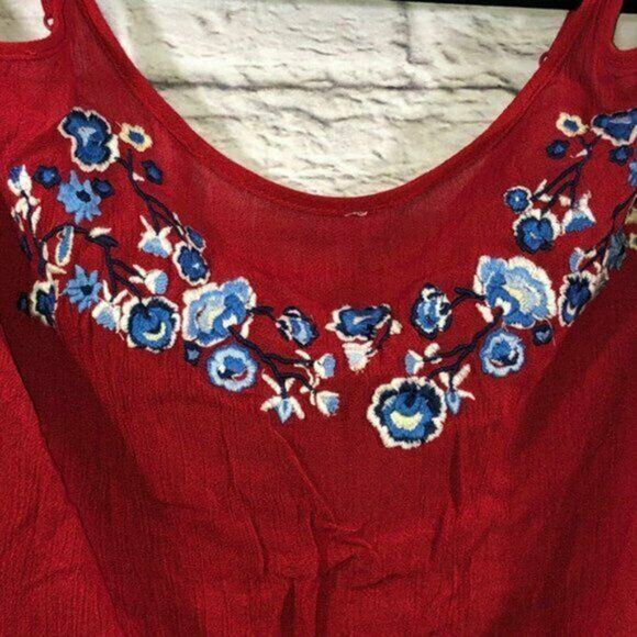 Polly & Esther Women's Juniors Embroidered Top Cold Shoulder Red Size Medium - Picture 3 of 5